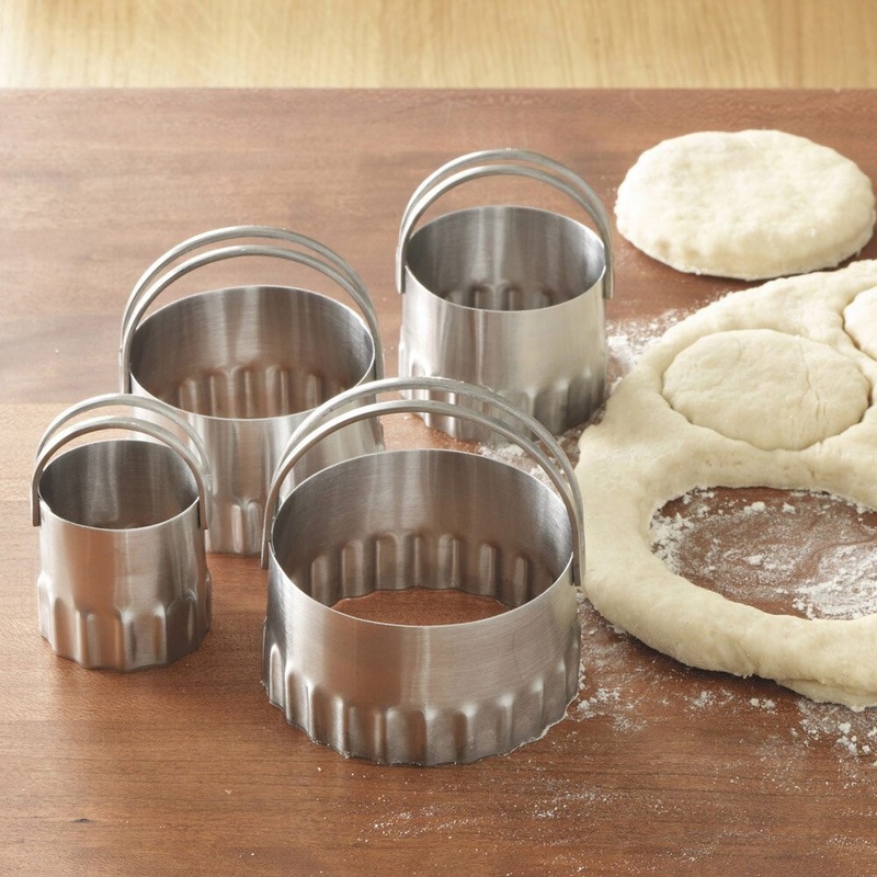 Round Rippled Biscuit Cutters - Set of 4