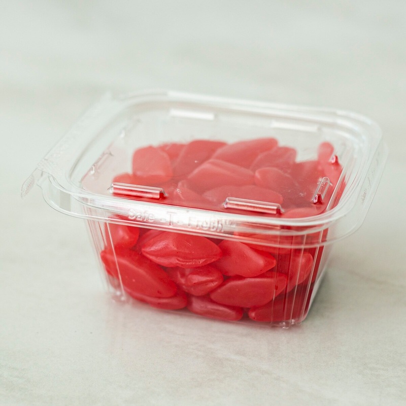 Valentine Cinnamon Lips - 12 Oz Container