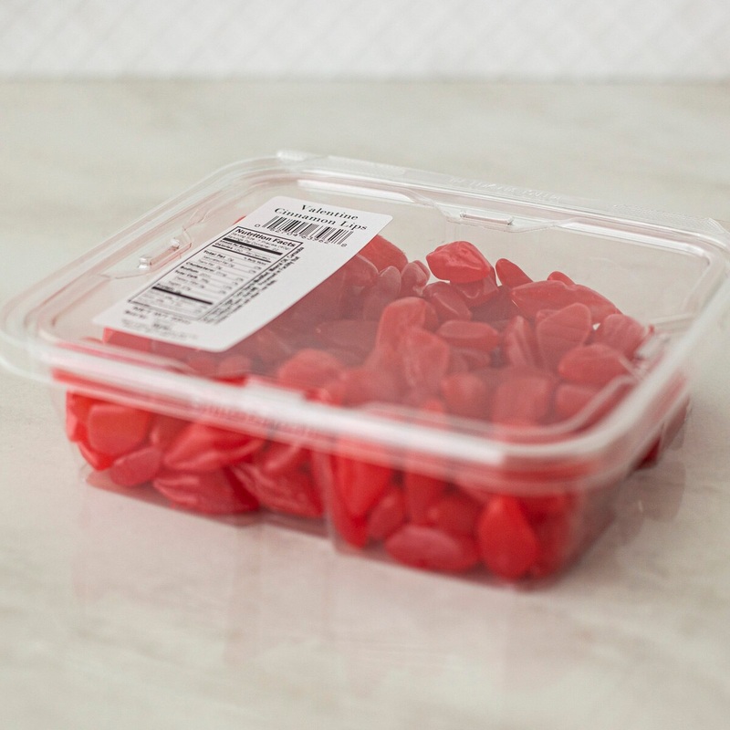 Valentine Cinnamon Lips - 32 Oz Container