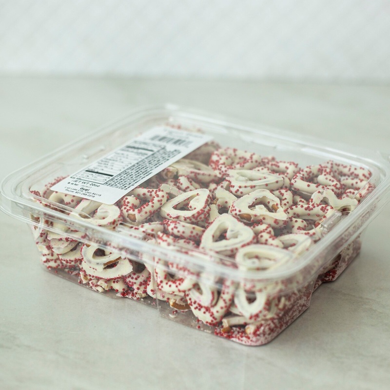 Valentine Heart Pretzels - 20 Oz Container