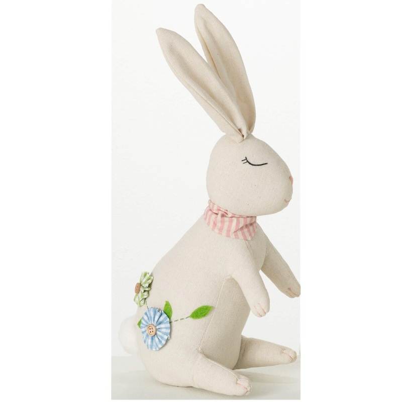 10.5" Bunny w/Flowers