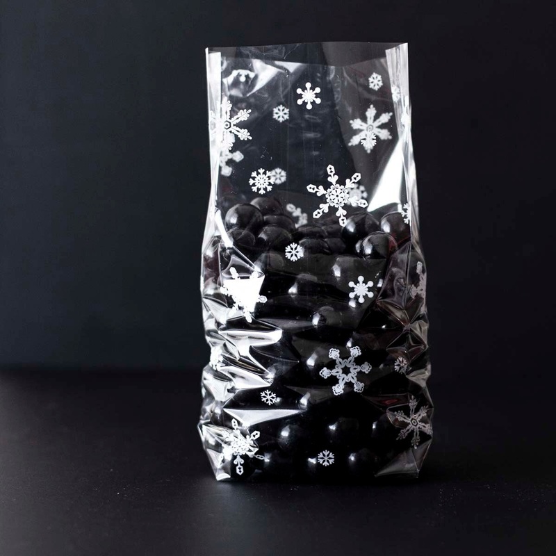 White Snowflake Cellophane Bag - C4