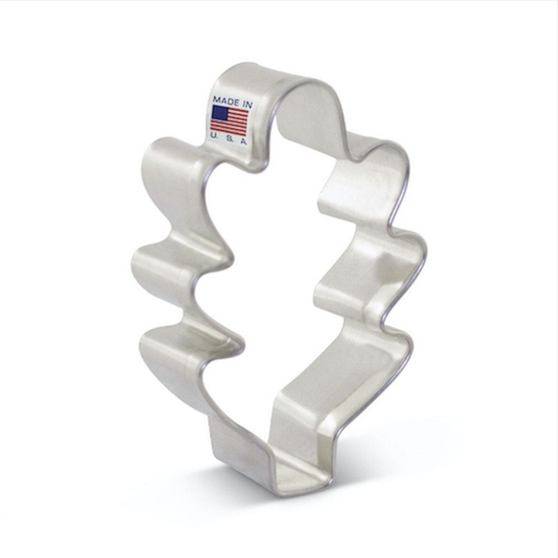 Mini Oak Leaf Cookie Cutter 2-1/2"
