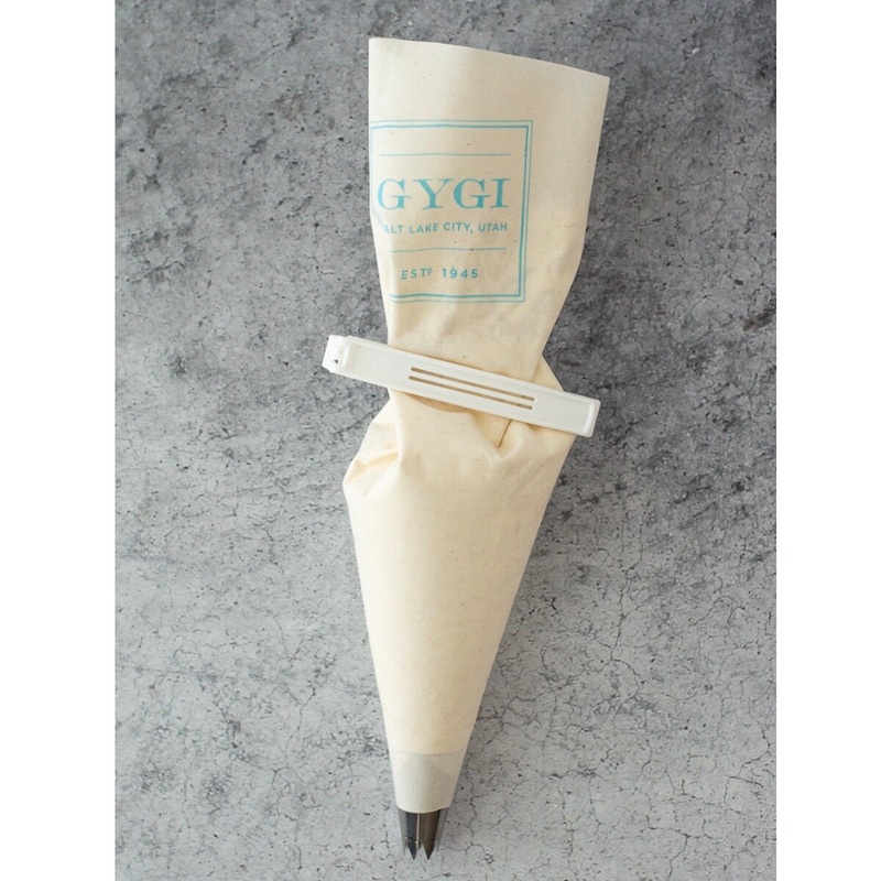Plastic Coated Canvas Pastry Bag - 18"