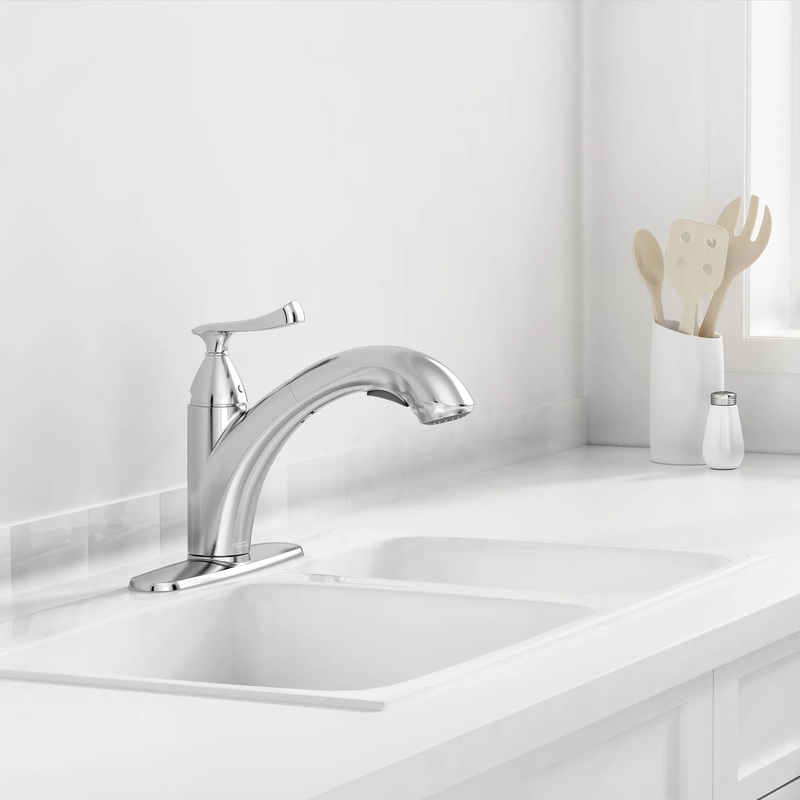 Chatfield Single-Handle Pull-Out Kitchen Faucet
