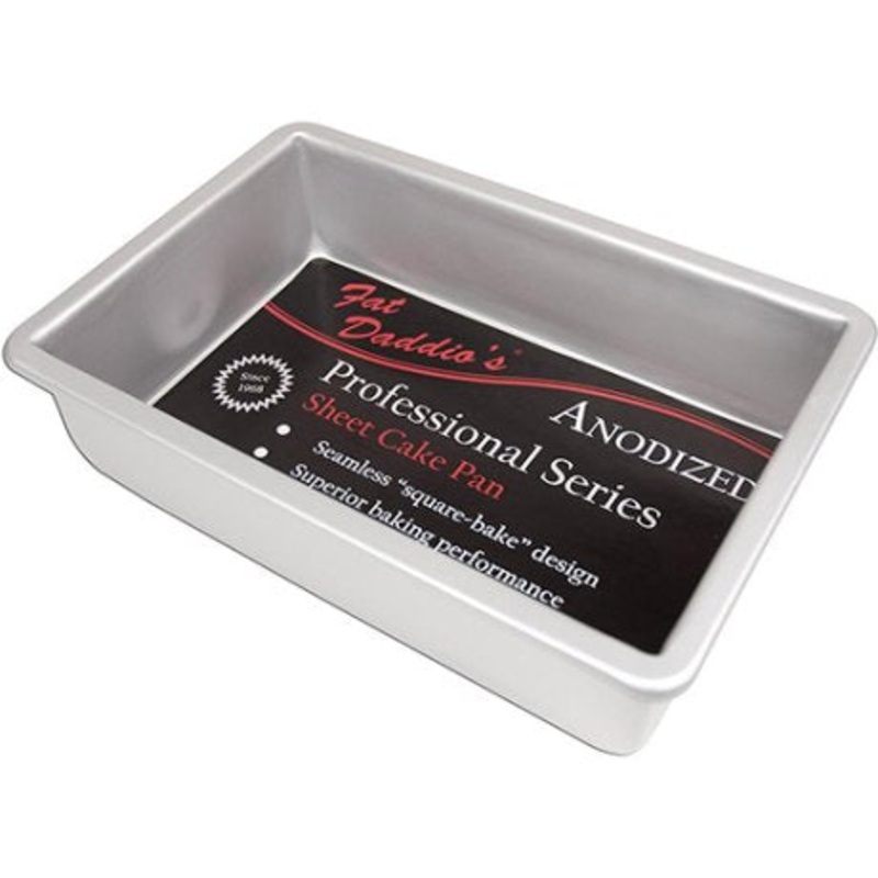 Fat Daddio's Rectangular Aluminum Cake Pan - 9 x 13 x 3  Floor Model