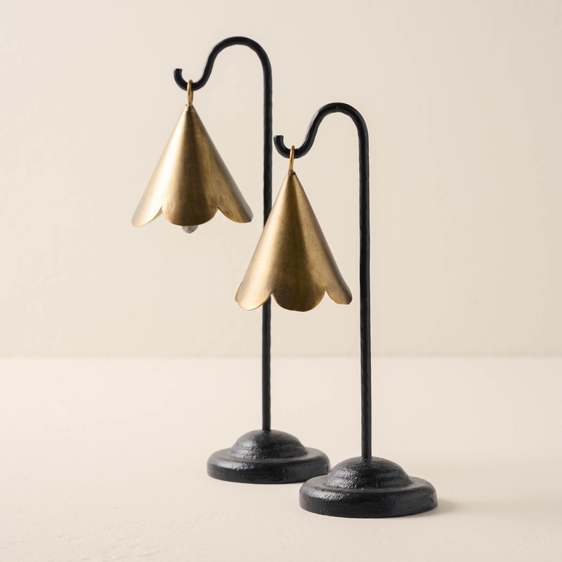 Mariel Standing Scalloped Bell