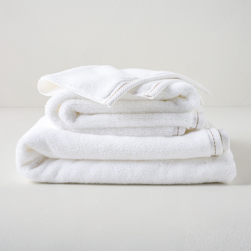 Magnolia White Plush Stitched Edge Towel