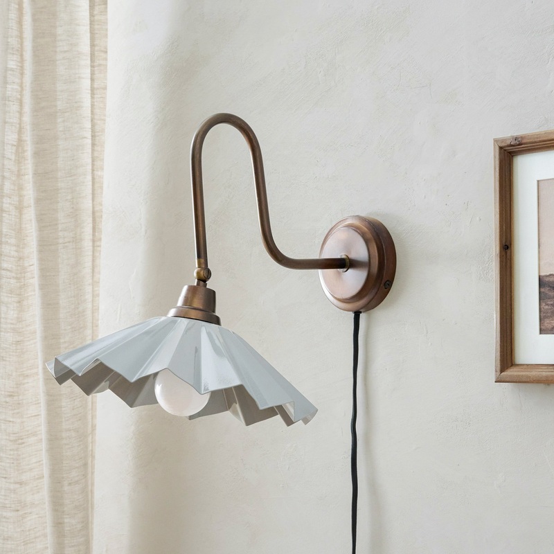 Winston Wall Lamp