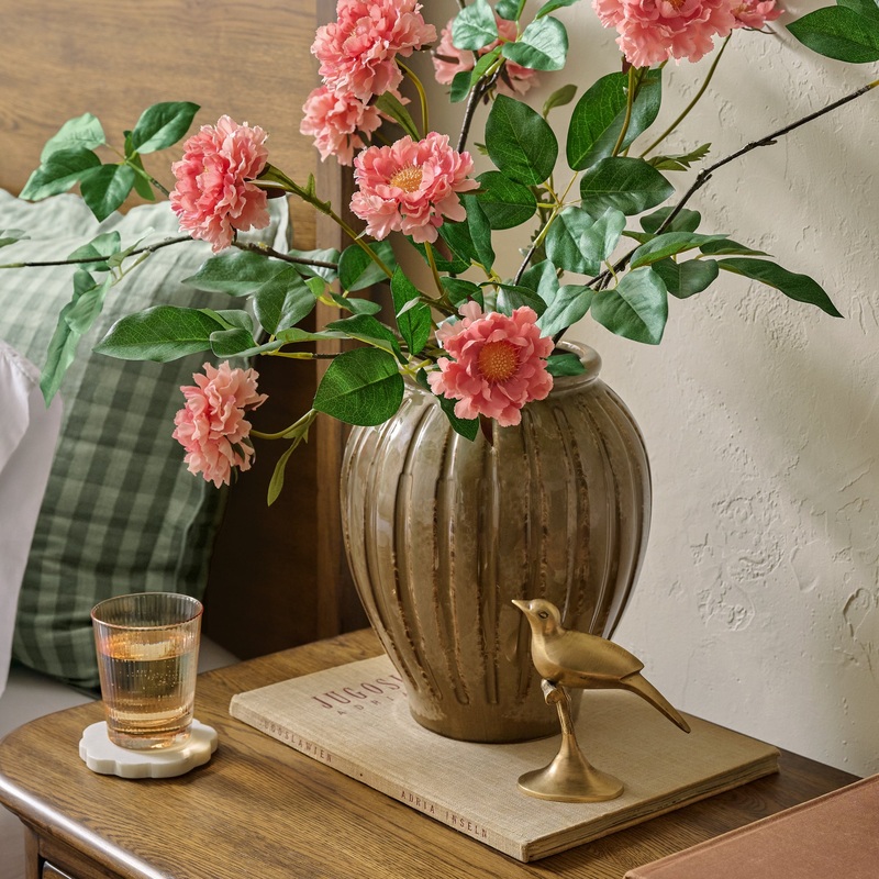Callum Ribbed Vase