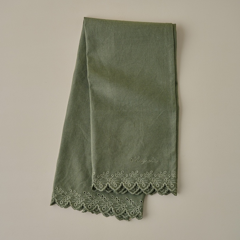 Magnolia Embroidered Scalloped Edge Tea Towel