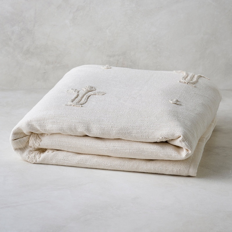 Cream Tulip Textured Coverlet