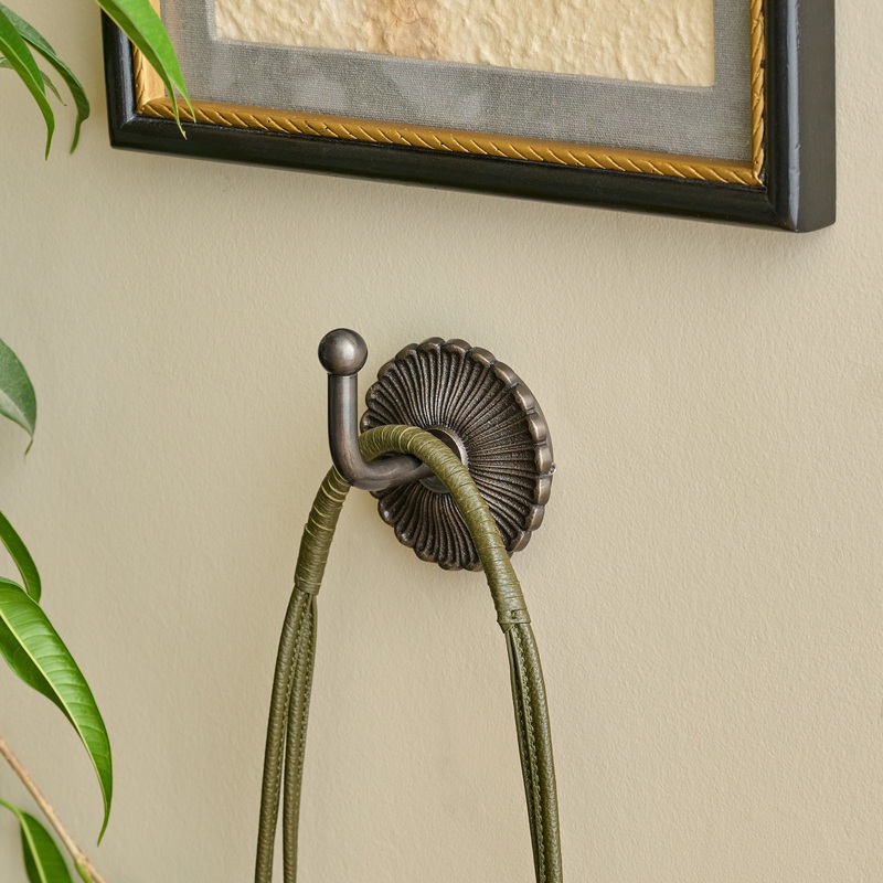 Shiloh Antiqued Bronze Wall Hook